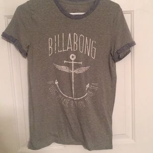 Army green and gray Billabong t shirt